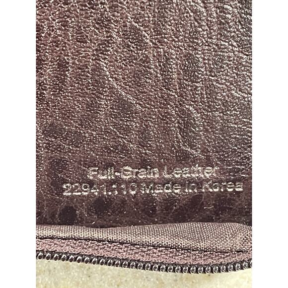 Elegant Brown Leather Planner - Picture 13 of 14